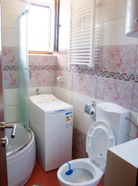 Apartman Lena Apartamento Vrnjačka Banja Quarto foto